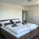 Sonnige Mit Schoener Aussicht In Apartamento