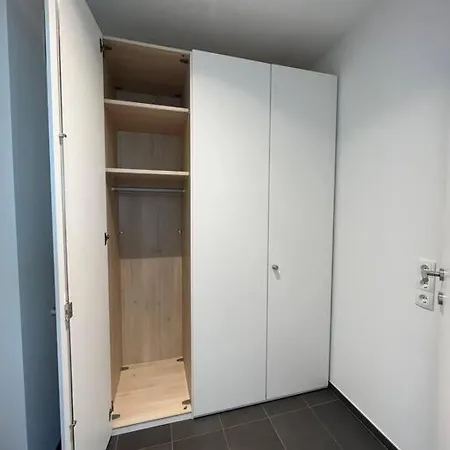 Sonnige Mit Schoener Aussicht In Apartament